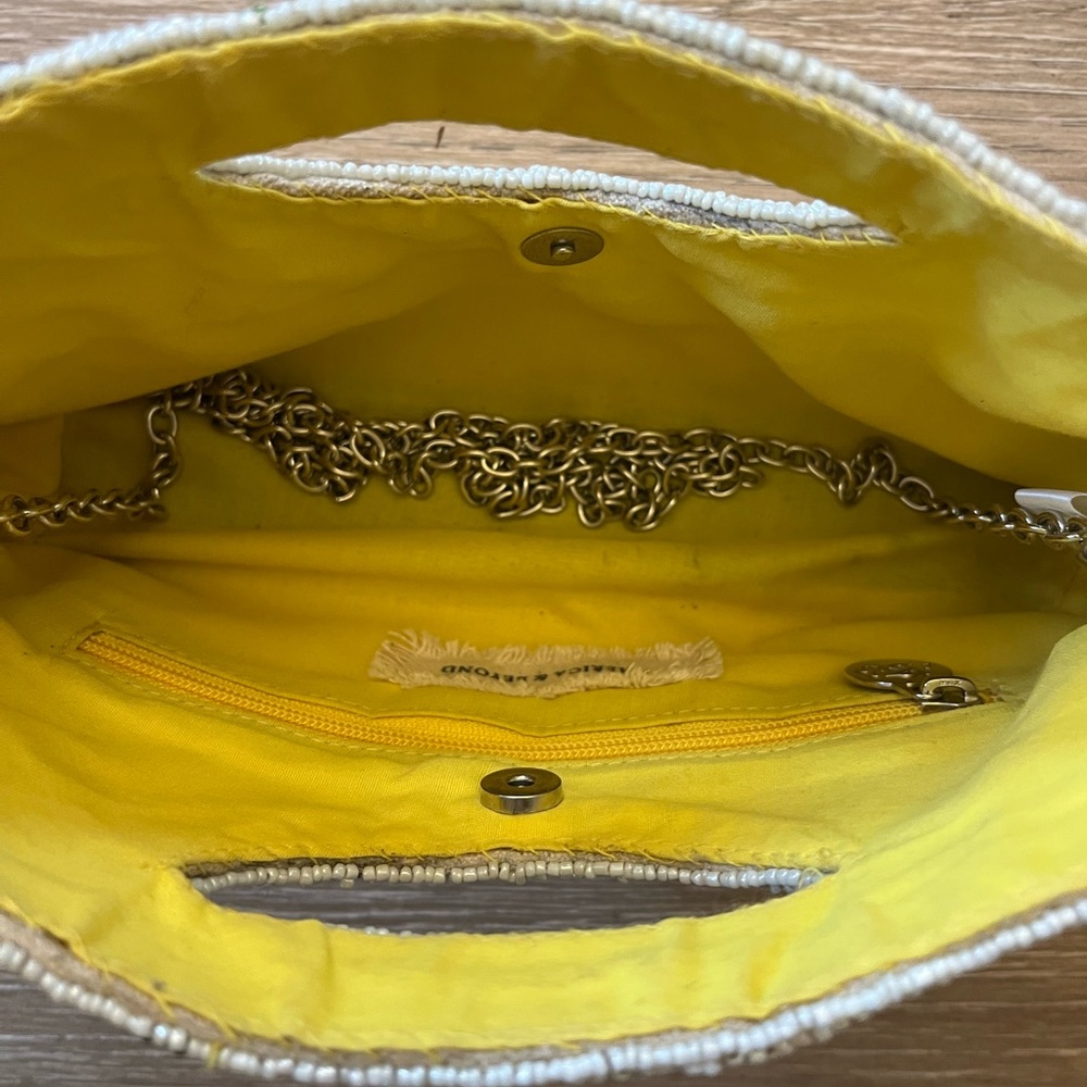 America & Beyond Lemon Beaded Clutch - Picture 4 of 4